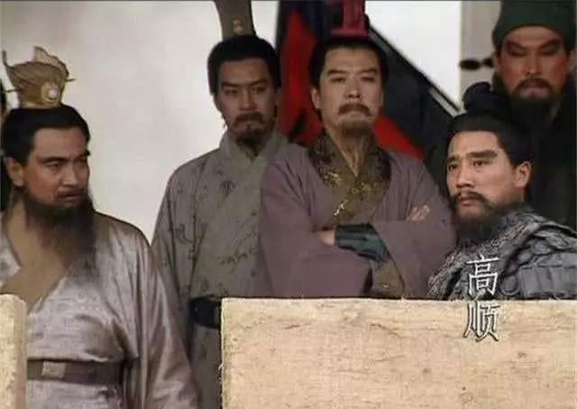 吕布|曹操为何不招降高顺?一方面高顺的战绩并不好,另一方面呢?