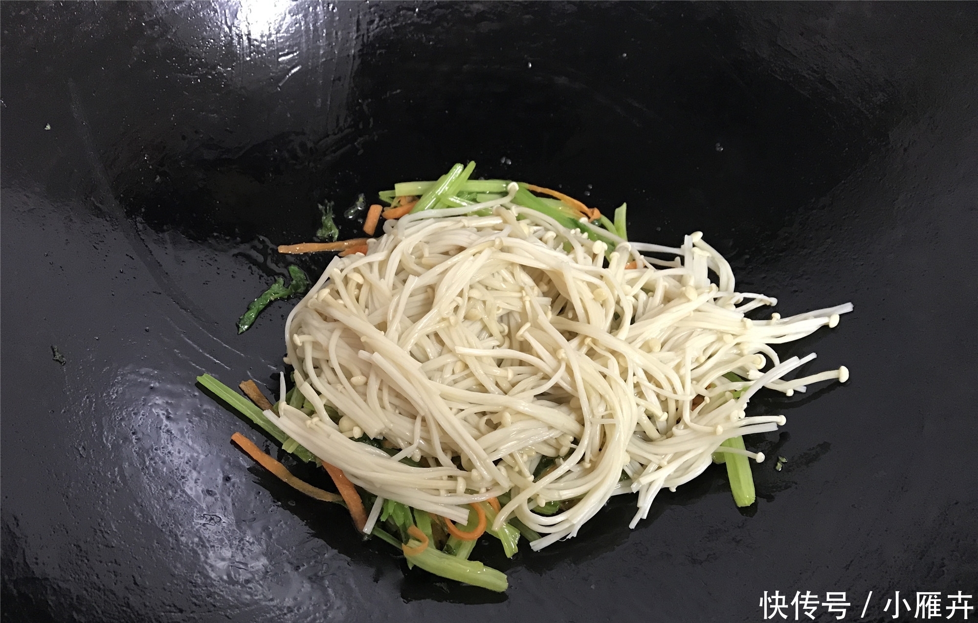 春天，宁可不吃肉也要让孩子吃此菜，益智健脑抗过敏，个子长得快