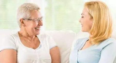 弟弟|“弟弟我养,那我儿子谁养”,大女儿绝望质问,却被父母无情嘲讽