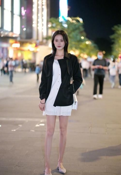 搭配|穿裙子不一定配凉鞋,今夏试着搭配这“5双鞋”,时髦新潮还显高