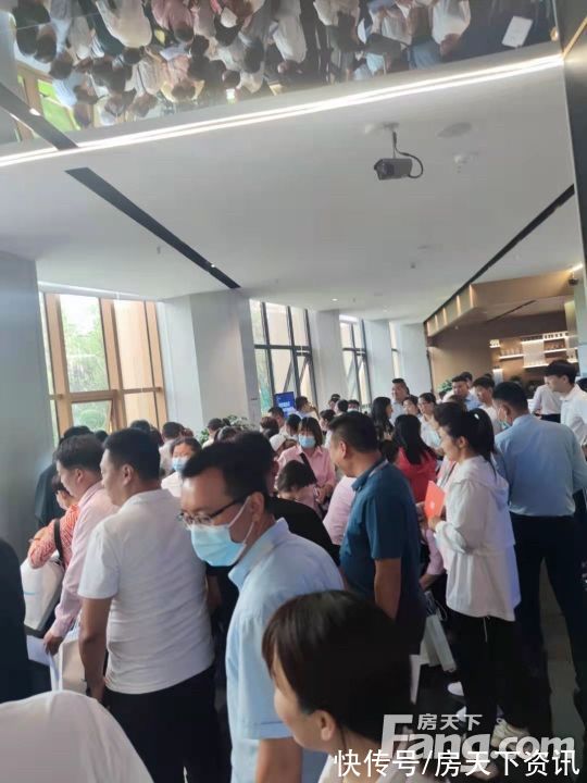 郑州|请查收从郑州荥阳热门楼盘现场传来多张谍照（组图）