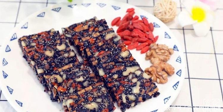 冬天吃它比零食好,每天一片补气养血,再也不怕冷,皮肤也红润