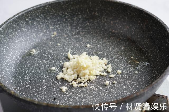 鸡胸肉怎么做才好吃试试这样做,美味营养又低卡,减肥的有福了