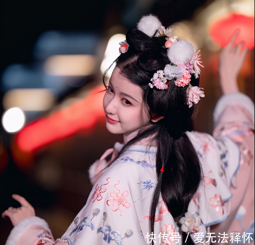 Cos|腐团儿是cos一姐?fofo酱不甘示弱:别看身段了,看看我的还原度