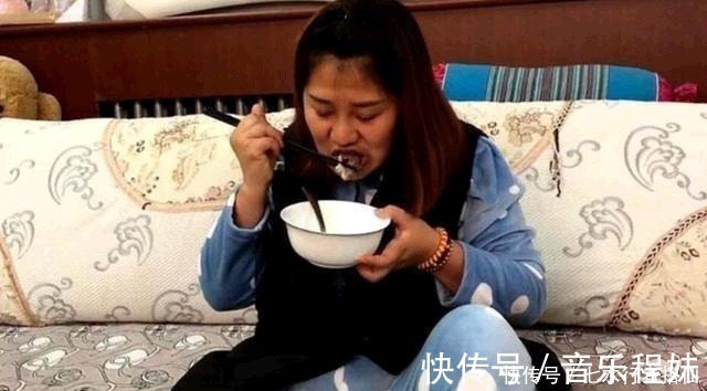 老人|60岁婆婆被儿媳送进养老院，老人含泪哭诉月子仇记一辈子吗