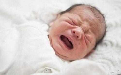 宝妈|“黑宝宝”遭亲妈嫌弃,护士却直夸好看,数月后高颜值征服一家人