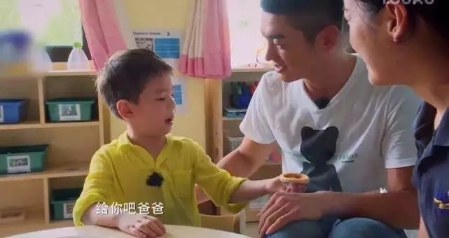 两岁半提前上幼儿园,不过是多待半年?很多父母都错了!