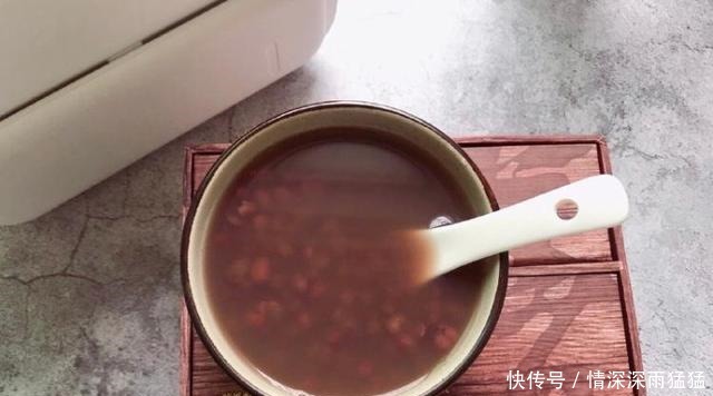 夏天,喝奶茶不如喝它,补血益气祛湿气,隔三岔五吃,身体轻!