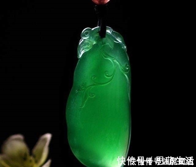 钻石|来看看女人都应该拥有的几大珠宝首饰,你入手几件了?