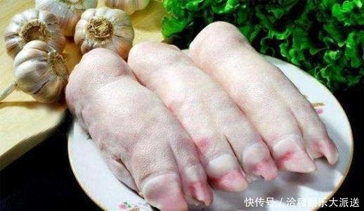 保证|菜市场买猪蹄,不要只会挑大的,看此几处保证可以买到放心猪蹄