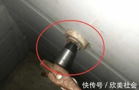 那些事|水龙头角阀断管里?拆墙取出要500元?10块钱教你轻松搞定