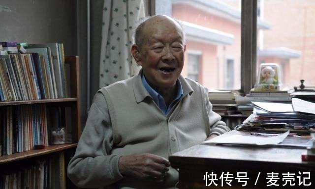 中国@中国文字多而杂,他首创现代汉字学,并被誉为“汉语拼音之父”