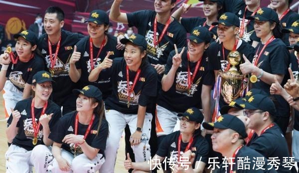 郑薇|破案了!内蒙古女篮夺冠,姚明为何显得情绪不高巴特尔激动异常