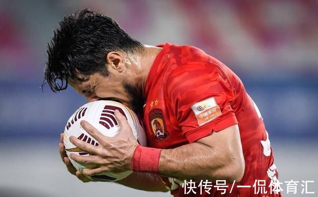 足球|中超联赛再生变故，金元足球土崩瓦解，球迷呼吁停办三年