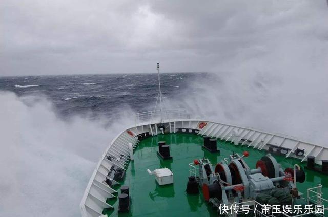 马里亚纳海沟 马里亚纳海沟到底有多深水是液态、还是固态,为什么