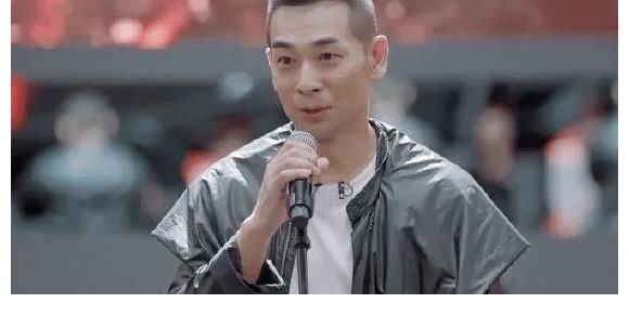 頂流|《披荊斬棘的哥哥》成團夜直播改錄播，張藝興和兩位神秘嘉賓助陣