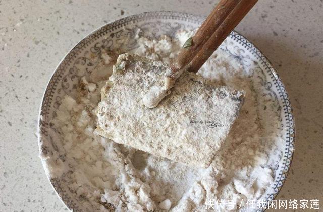 鲜嫩|煎带鱼,千万别再用淀粉大厨用它挂浆,外酥里嫩不粘锅,沒腥味