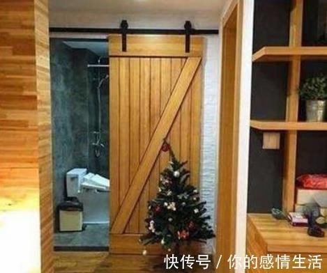 推拉门|为何不给卫生间装平开门,而改用它替代?装修师傅:美观又实用!