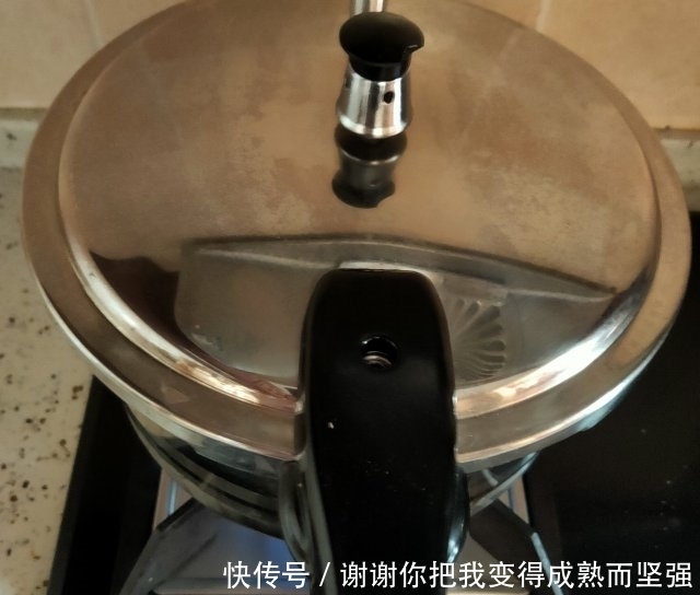 自制绿豆蓉,口感细腻,微甜不腻