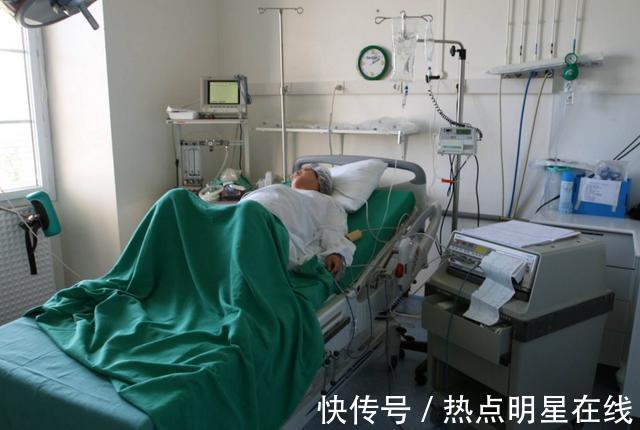 男孩|产妇生下7.7斤男宝,逗老公说生的是女儿,丈夫的反应让宝妈泪奔