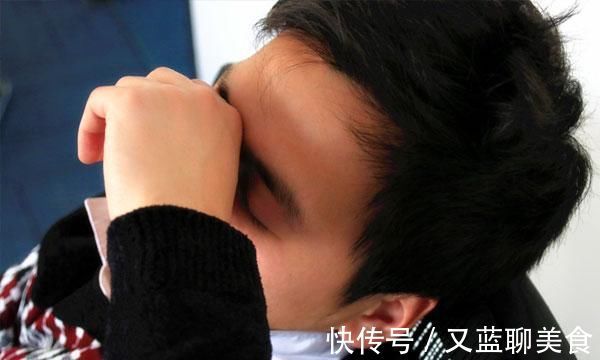 吃饭|吃饭时,总咬到舌头或腮帮子并不是馋肉了,或是大脑发出的预警