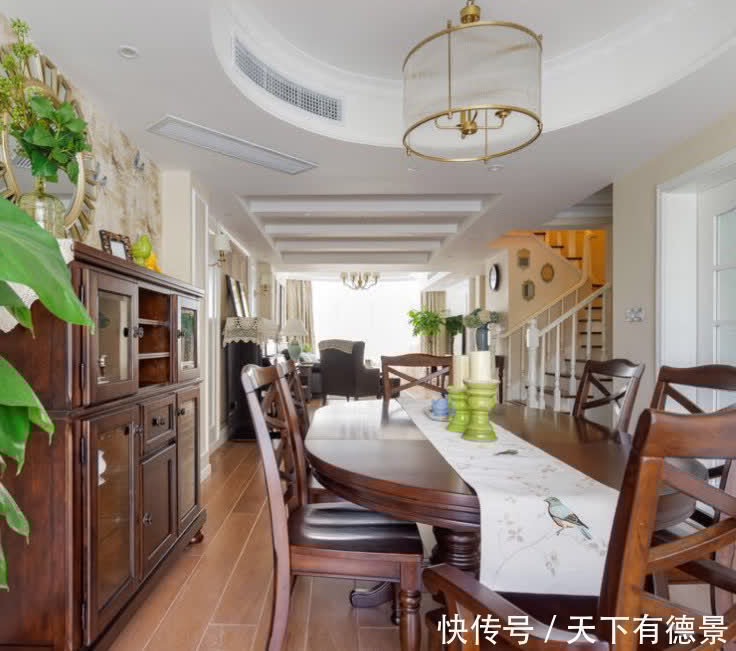 邻居|170平新房,进门就被玄关迷住了,中式装修很大气,邻居约饭请教