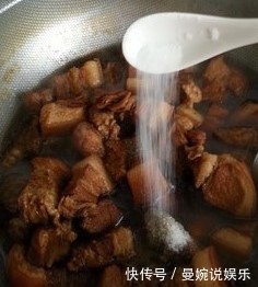 别再把它当成饮品喝了，用它炖肉才是绝配，肉嫩味美，开胃解馋