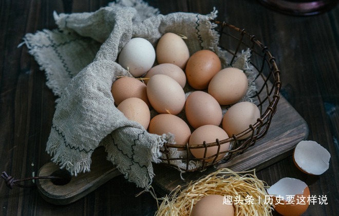 绝经|为什么女性在绝经后，有的人衰老的很快，有的人却依然光彩照人