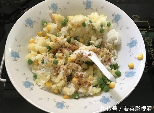 适量|剩饭只能炒着吃教你一招,简单好吃更营养,孩子常吃长高高