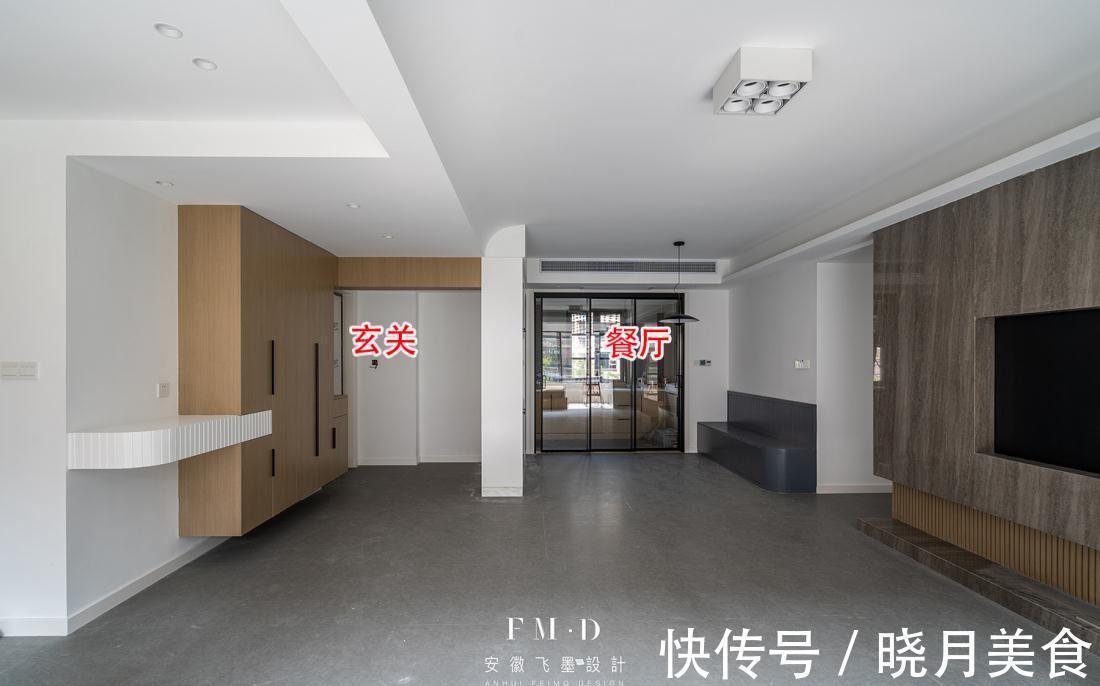 实用|开门见厅，对门装三段式餐边柜，也是玄关隔断，升级设计3倍实用