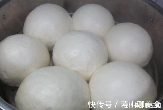 馒头|发面时,只放酵母是大忌,教你一招,8分钟“溢盆”,比面包暄软