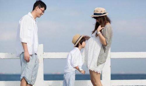 宝妈|“生二胎到底是福是祸?”,生2个娃前后感受,道尽为娘辛酸