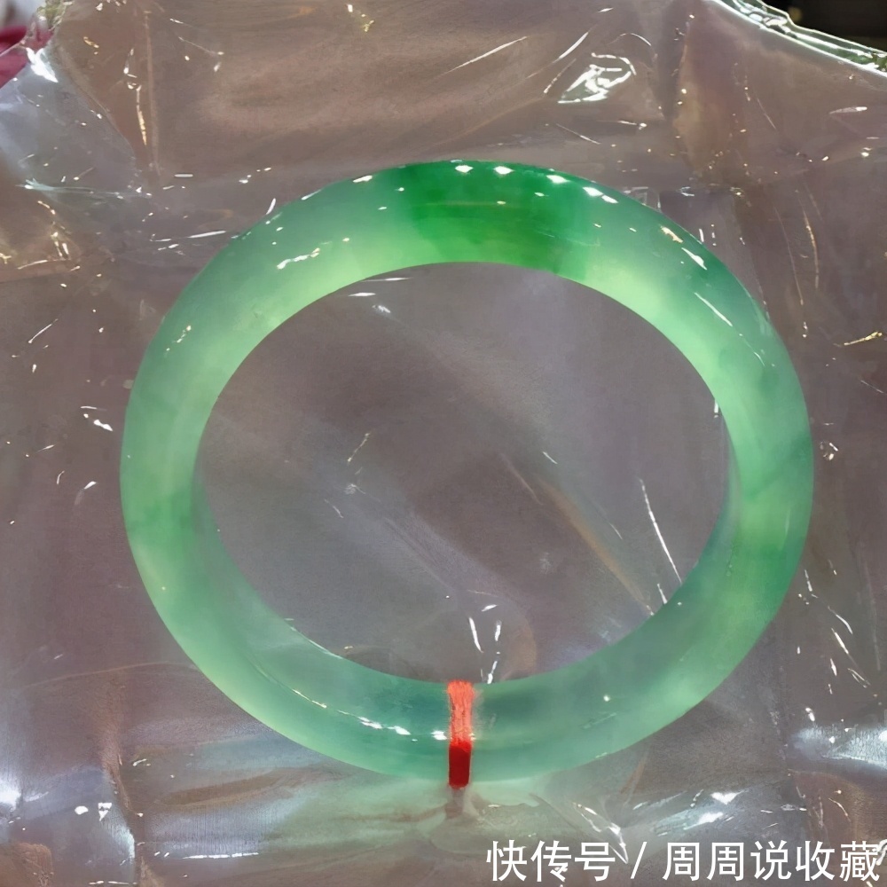 钻石|爱情信物非钻石,世间真爱应是它,手镯