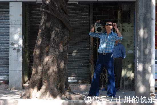 |幽默又搞笑的大学校园横幅,你见过吗?