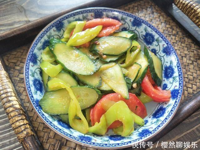 西红柿又有新吃法，加2样食材，锅里简单一炒，香辣多汁超下饭