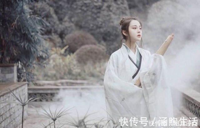 汉服&中国校服千篇一律,汉服落落大方,用汉服取代校服行得通吗?