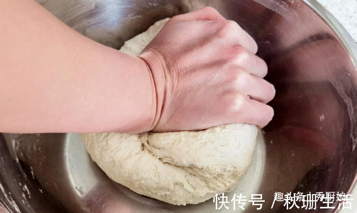 韭菜饺子馅|调韭菜饺子馅，牢记“2个要点3不放”，韭菜鲜嫩不出水，越吃越香