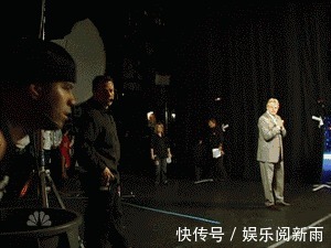 |搞笑GIF:兄弟 对不住了 等我结婚的时候你记得过来