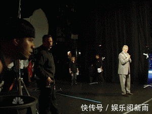 |搞笑GIF：兄弟 对不住了 等我结婚的时候你记得过来