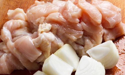 天一冷，我家就爱吃此菜，比吃猪肉便宜，香辣下饭，太过瘾了