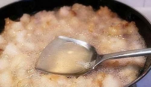 过去常吃猪油,为啥没有这么多高血脂和心血管疾病?少吃两种食物