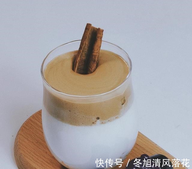 冬日5款拿铁制作，暖胃又暖手，每一款的味道都让你意想不到！