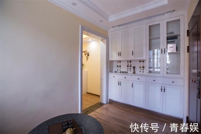 客厅|晒晒小姨家126㎡的新房,没想到一进门就惊艳了,客厅实在漂亮!