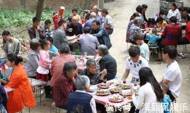 大城市|奶奶带孙子去酒席,之后被全村“拉黑”,村民不会带孩子就别带