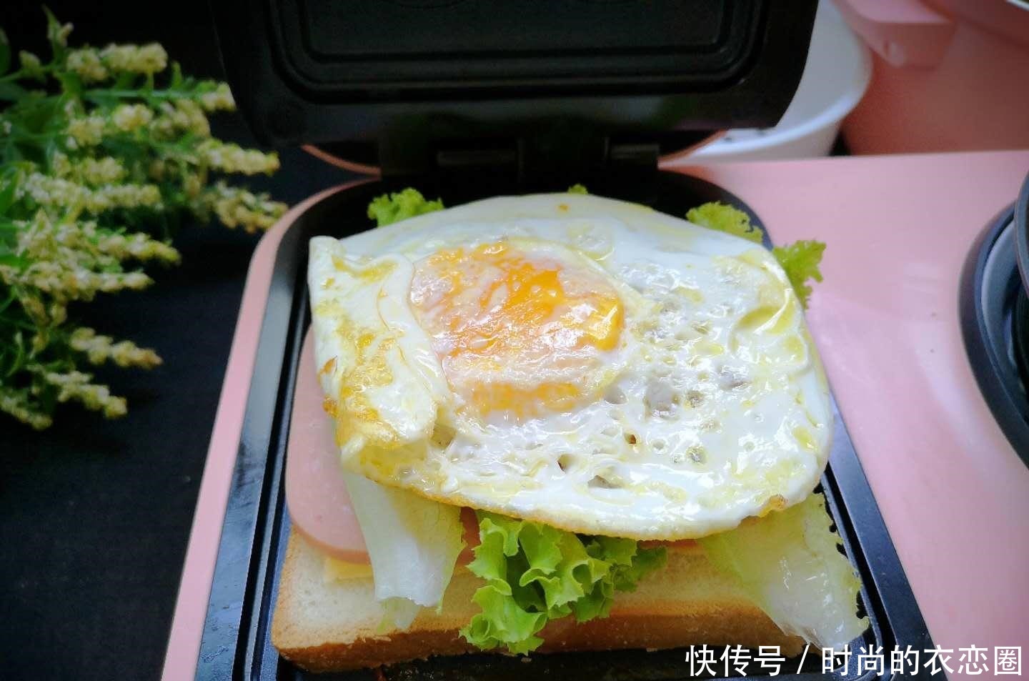 不用|三口之家极简早餐走红,不用烤箱,不用开火,好吃不贵真舒服!