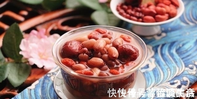 真红糖|80岁奶奶:每天这样吃花生,越吃越精神,做法简单一看就会