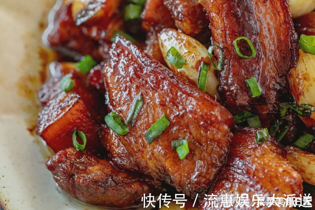 这一锅太香了!不加一滴水,比红烧肉还好吃