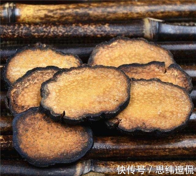 运动|男人不想老得快,多吃4种碱性食物,加一项运动补充男性荷尔蒙