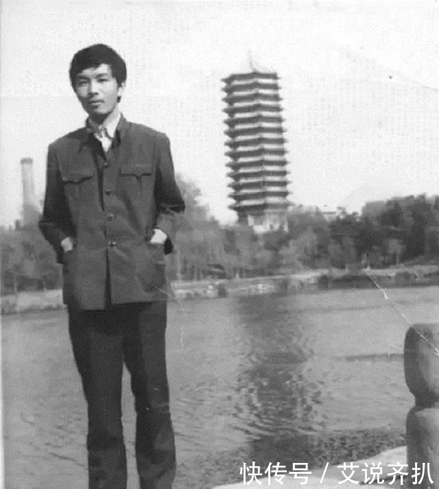 倒戈|刘震云:从作家到“商人”倒戈资本,《手机》正是追逐资本的见证