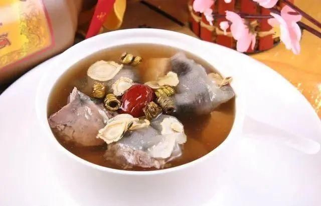 查出甲状腺结节,能吃“发物”吗?提醒:4类食物,趁早撤离饭桌